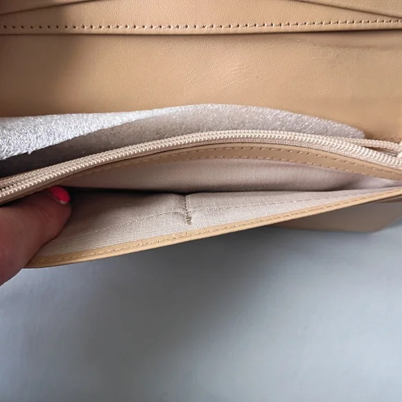 Nordstrom Butter Soft Pebble Leather NWOT MSRP 79.99 - Picture 5 of 5